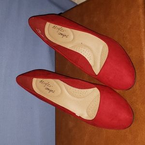 Dexter DexFlex red suede pumps, 3 inch heels, size 9 #new